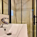 Housing La Girola Διαμέρισμα