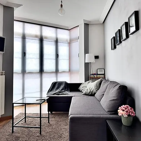 Housing La Girola